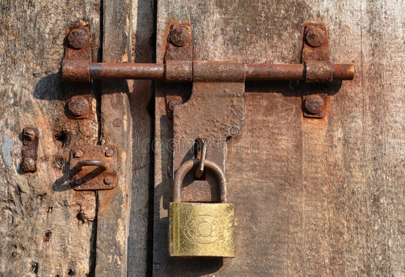 Rusty Door Lock fotos de archivo libres de regalías Rusty Door Lock fotos de archivo libres de regalías