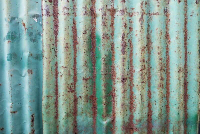 Rusty zinc sheet.