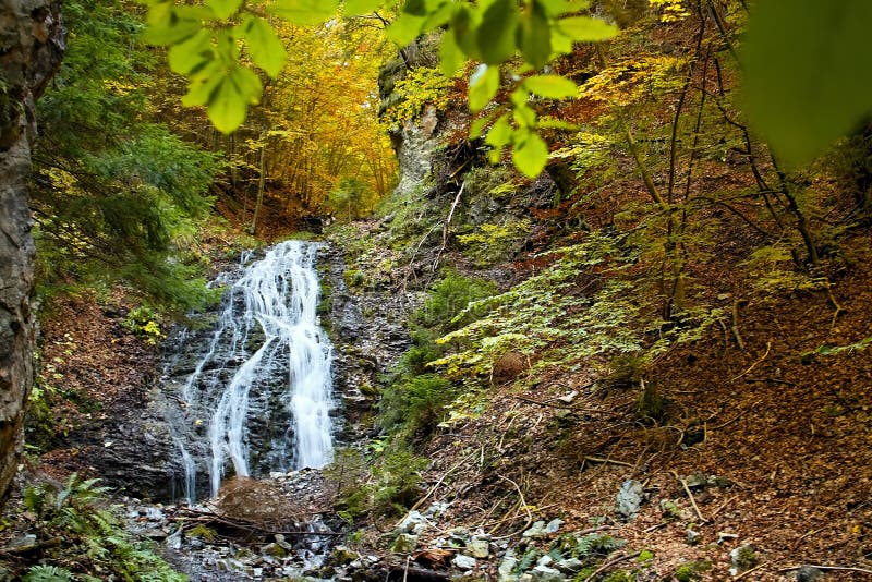 Ružomberok - Cutkovská dolina, nádherný výhled na Jamišné vodopády v Cutkovské dolině.