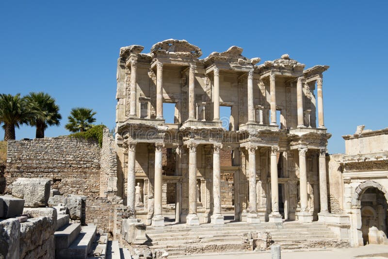 Ruínas antigas da cidade de Ephesus, curso a Turquia