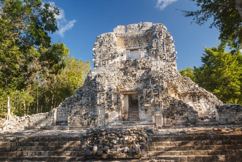 Ruïnes van de oude Maya-stad Chicanna stock fotografie