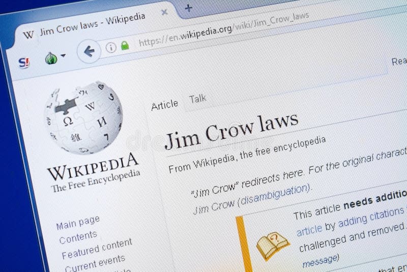 Ryazan, Rusland - Augustus 19, 2018: Wikipedia-pagina over Jim Crow-wetten op de vertoning van PC