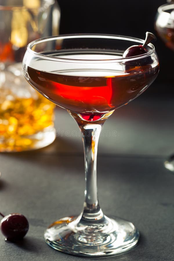 Rye fait maison Bourbon Manhattan image stock Rye fait maison Bourbon Manhattan image stock