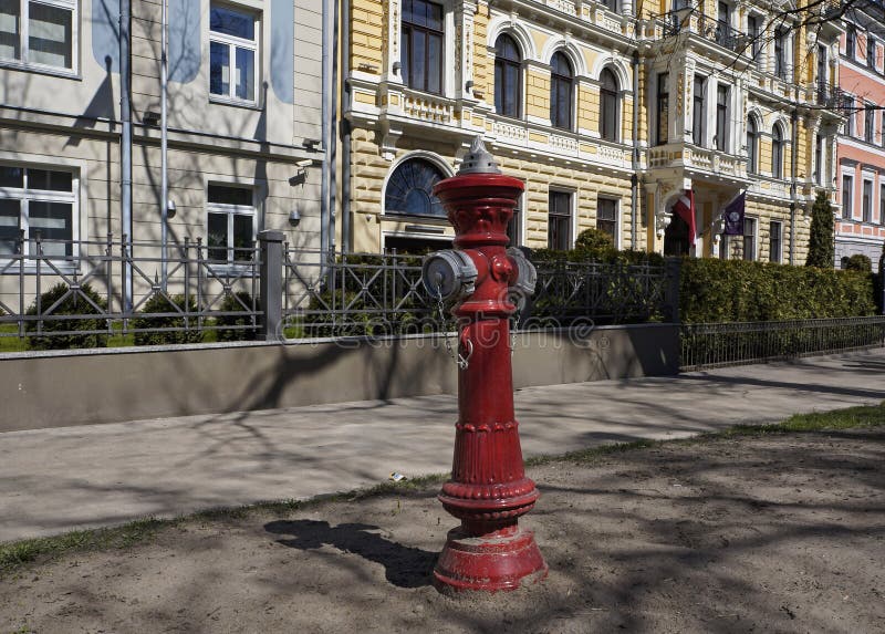 Ryski, pożarniczy hydrant początek uliczny Elizabetes fotografia royalty free Ryski, pożarniczy hydrant początek uliczny Elizabetes fotografia royalty free