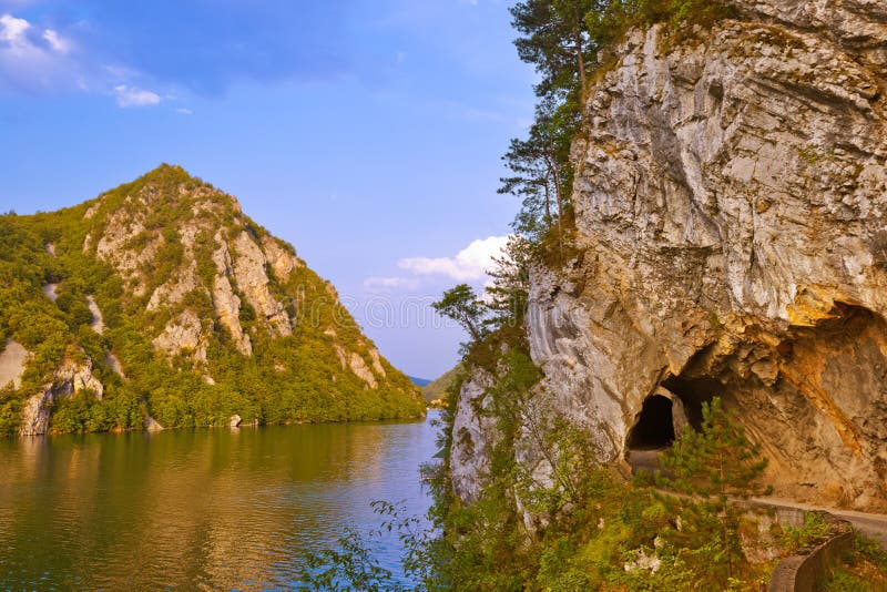 Rzeczny Drina - krajowy natura park w Serbia zdjęcie stock Rzeczny Drina - krajowy natura park w Serbia zdjęcie stock