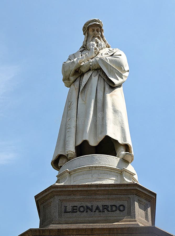 Rzeźba Leonardo Da Vinci w Mediolan w Itlay obrazy royalty free Rzeźba Leonardo Da Vinci w Mediolan w Itlay obrazy royalty free