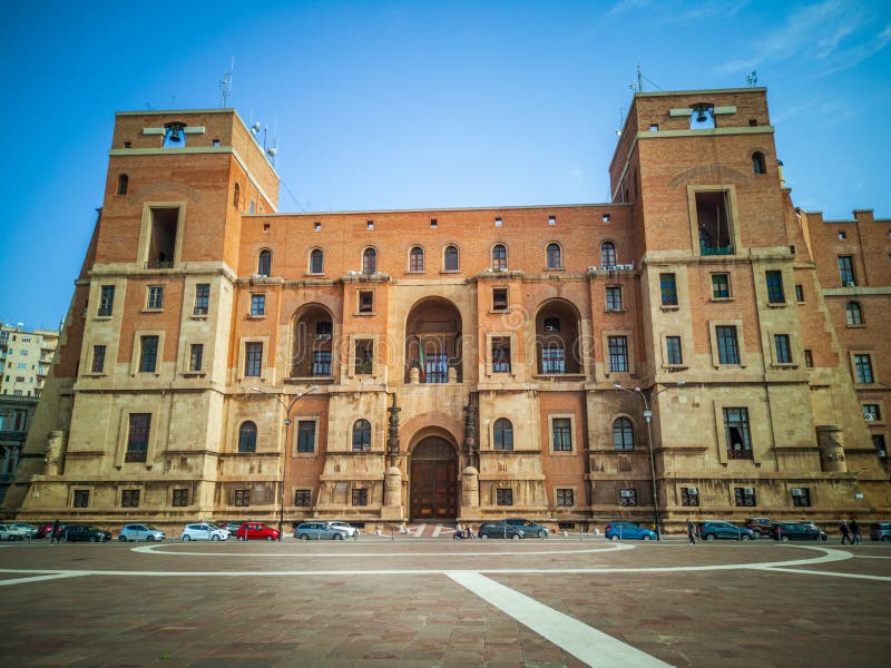 Rządowy budynku siedzenie prefektura w Taranto Włochy