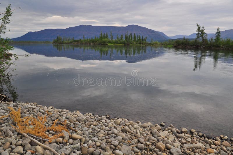 Râul muksun platoul putorana. stock photography