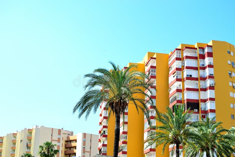 résidences dans Benalmadena, Costa del Sol, Espagne image libre de droits résidences dans Benalmadena, Costa del Sol, Espagne image libre de droits