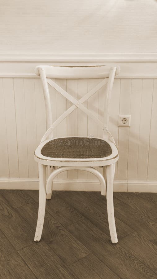 Rétro chaise classique photographie stock libre de droits Rétro chaise classique photographie stock libre de droits