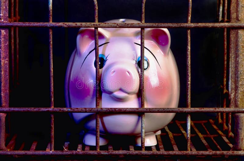 Różowa prosiątko banka kara obrazy stock Różowa prosiątko banka kara obrazy stock