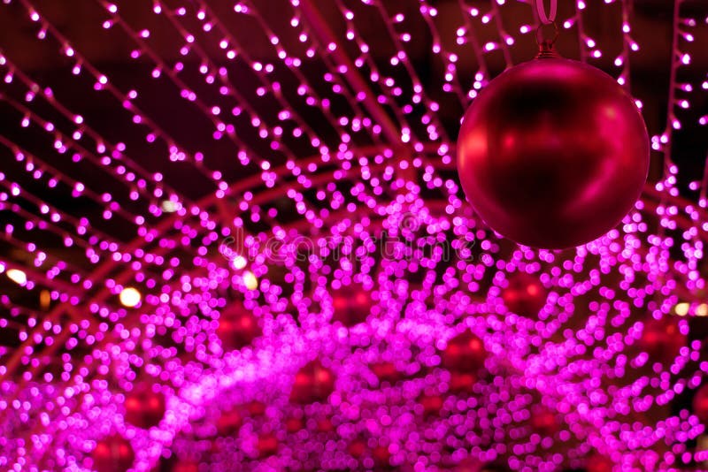 Röda bollar för dekorativ jul arkivbilder Röda bollar för dekorativ jul arkivbilder