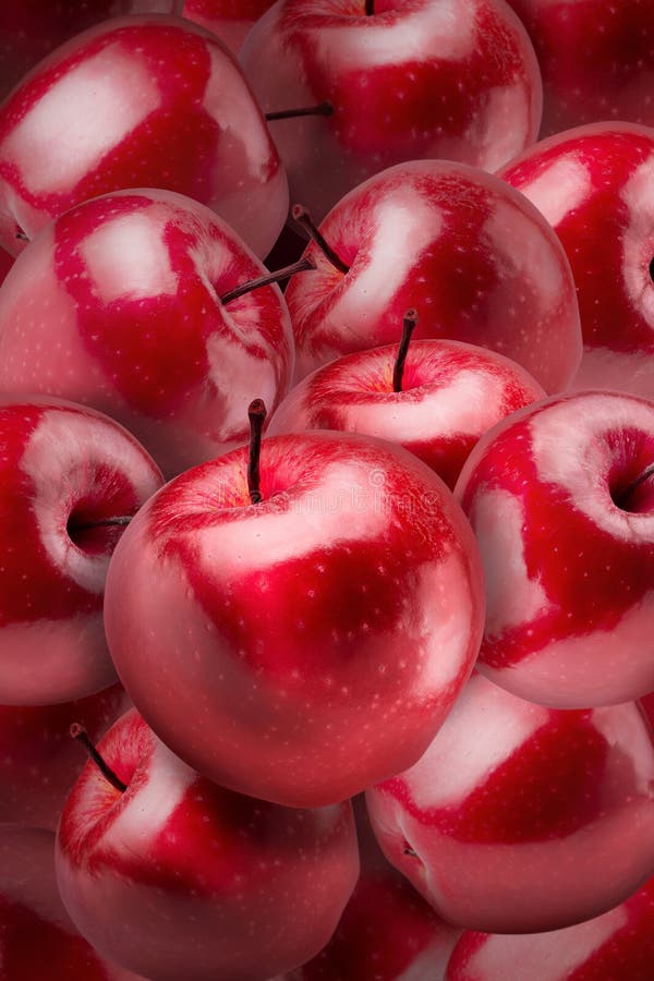 Rödäpple på röd äppelbakgrund