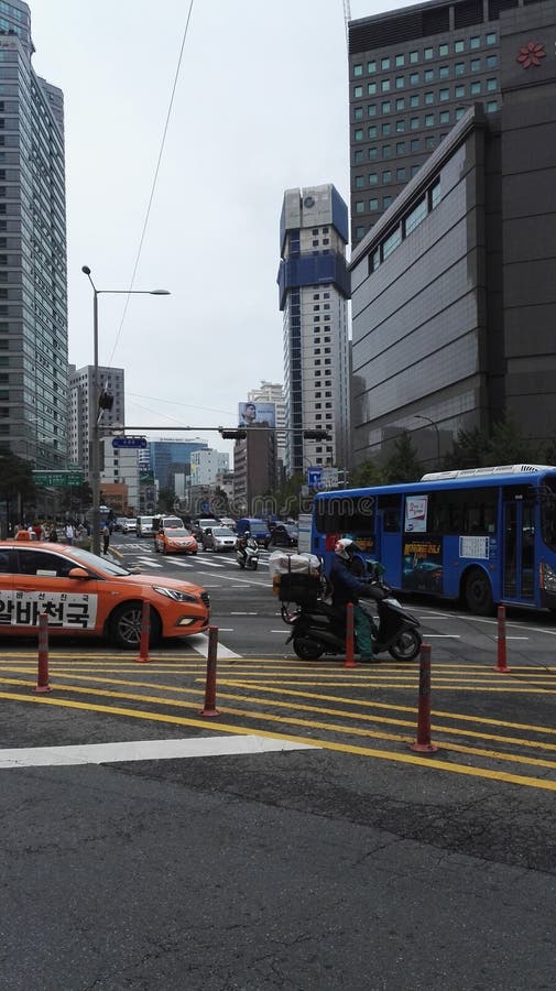 Rörelse för upptagen gata i Seoul royaltyfri bild Rörelse för upptagen gata i Seoul royaltyfri bild
