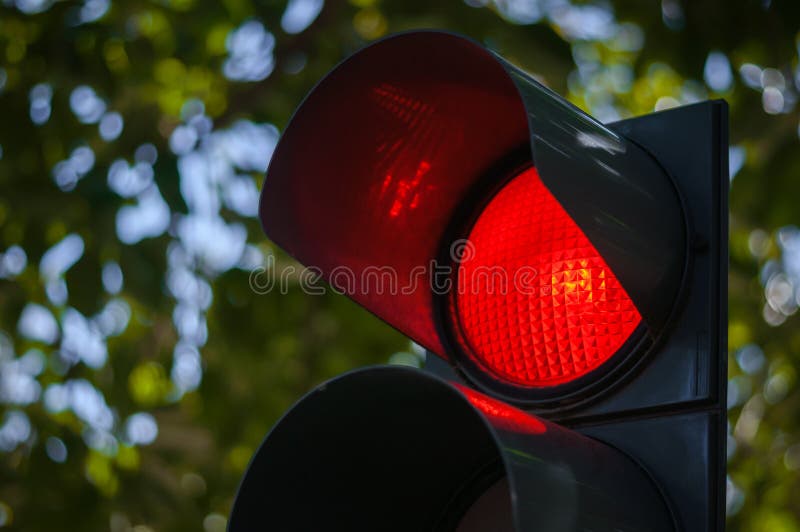 Rött trafikljus royaltyfria foton Rött trafikljus royaltyfria foton