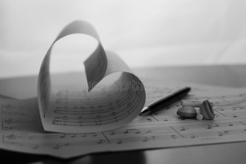 Série Da Música - Jogador Exterior Do Violino Ou Do Violino Imagem de Stock  - Imagem de lindo, madeira: 55396955