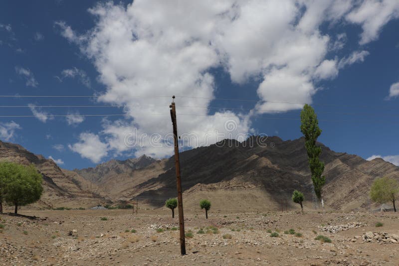 ` S de la India más mortal, caminos muy peligrosos y aventureros de los caminos foto de archivo libre de regalías ` S de la India más mortal, caminos muy peligrosos y aventureros de los caminos foto de archivo libre de regalías