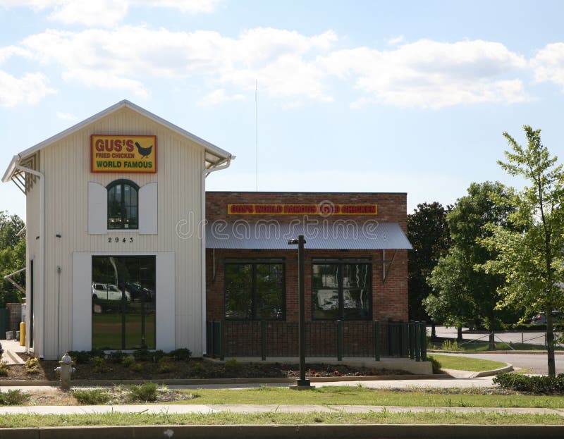` S Fried Chicken New Store mundialmente famoso do GUS fotografia de stock ` S Fried Chicken New Store mundialmente famoso do GUS fotografia de stock