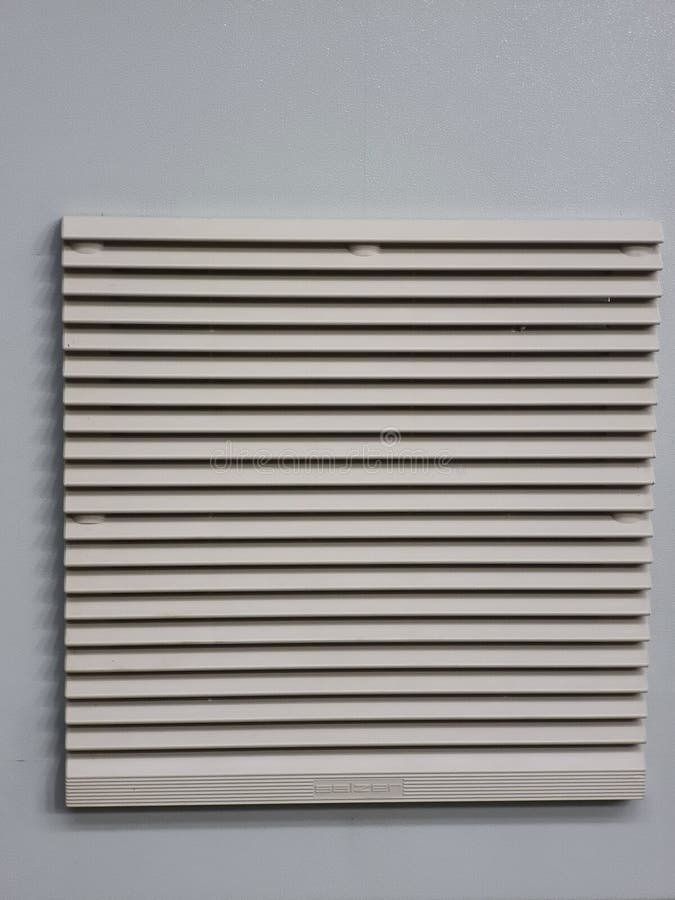 Selective Focus Image with Noise Effect of Electric Cooling Fan