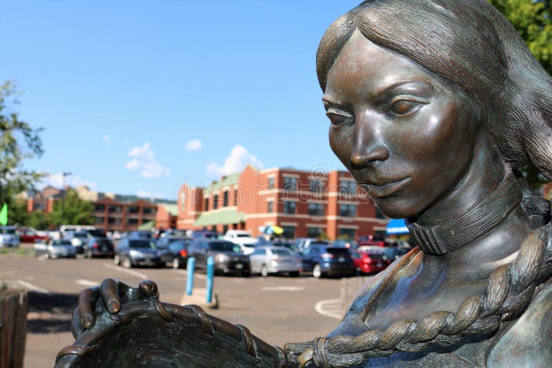 Sacagawea statue