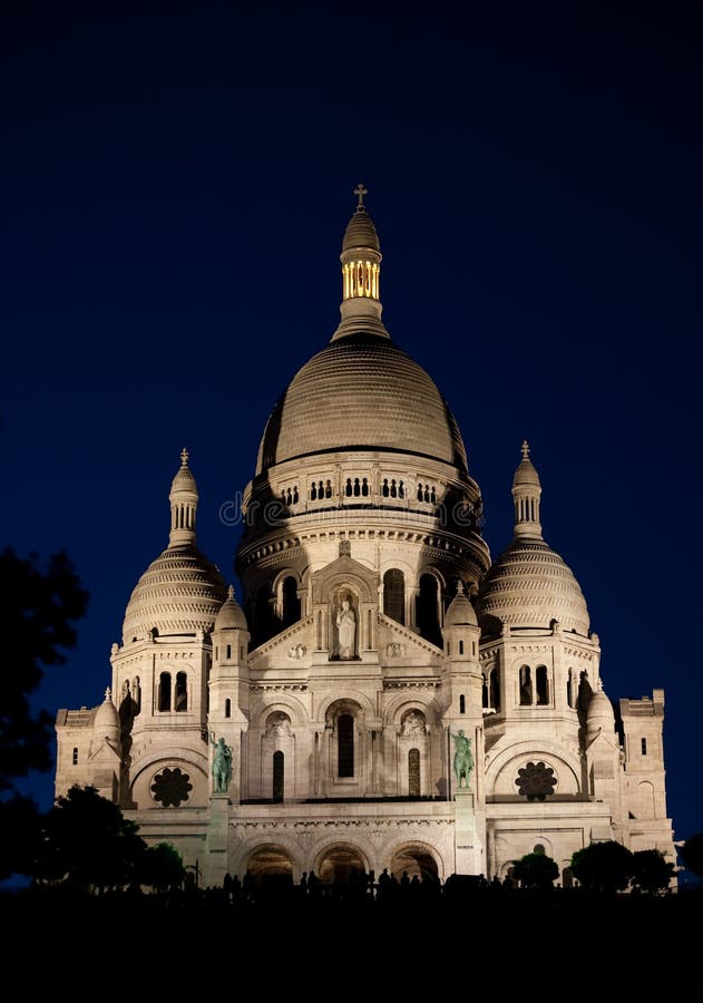 Sacre Coeur at night