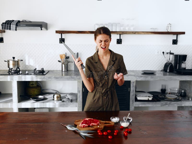 https://thumbs.dreamstime.com/b/sad-angry-woman-standing-stylish-minimalist-kitchen-interior-natural-elements-wood-sad-angry-woman-standing-274783363.jpg