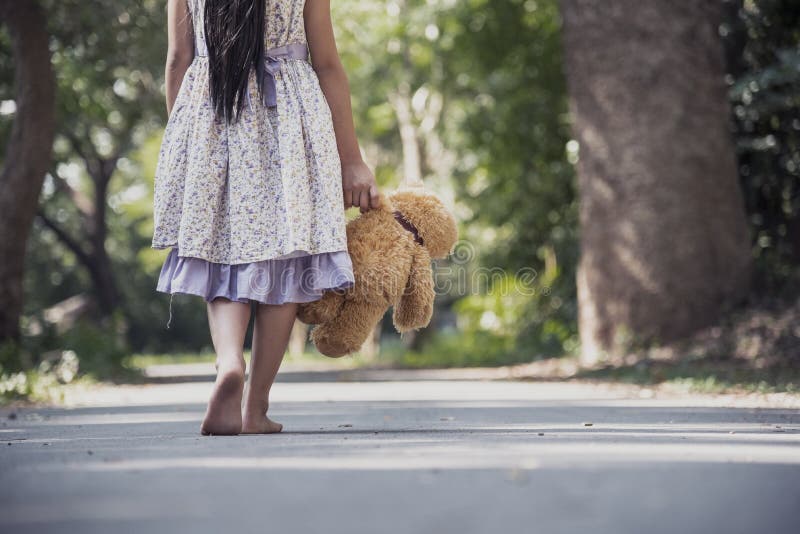 2 176 Alone Sad Girl Walking Photos Free Royalty Free Stock Photos From Dreamstime