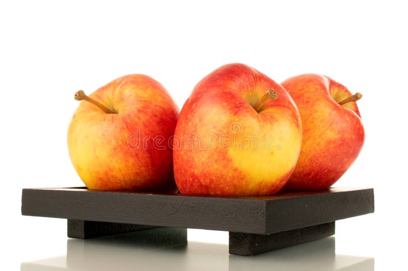 Saftige, süße Äpfel, makro isoliert auf weißem Hintergrund oben oder schwarz Hintergrund. stockfotografie