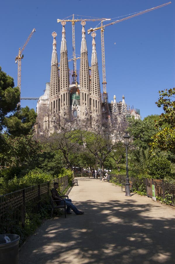 Sagrada Familia and park editorial photography. Image of relax - 80151917