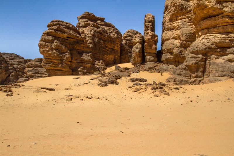 Sahara' s-Landschaft Tassili N' Ajjer, S?d-Algerien stockfoto Sahara' s-Landschaft Tassili N' Ajjer, S?d-Algerien stockfoto