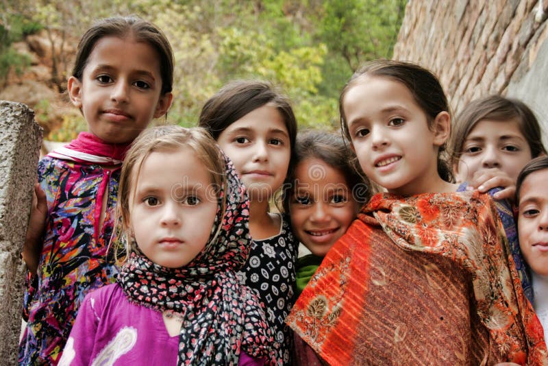 Of girls pictures pakistan Hot Pakistani