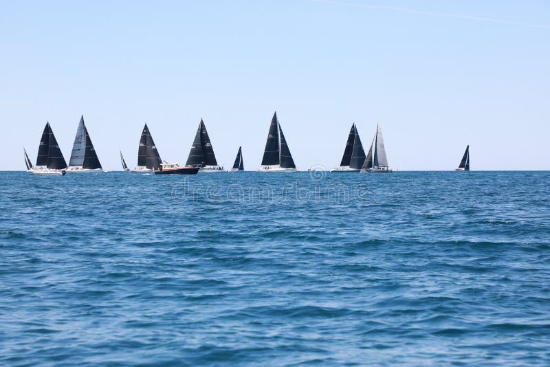 sailboat races on lake michigan