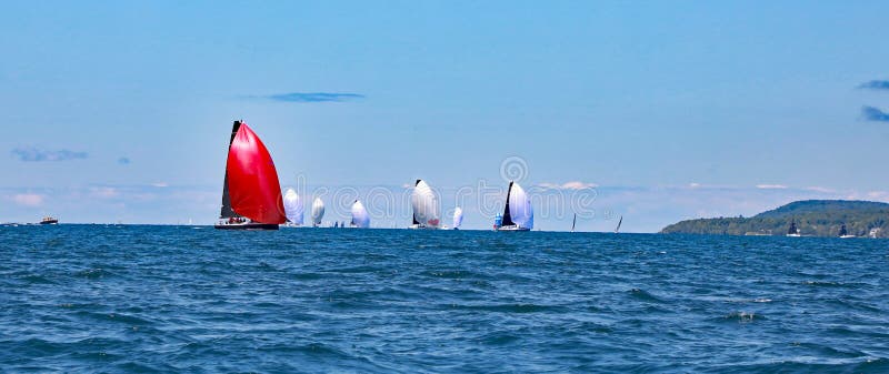 lake michigan sailboat races