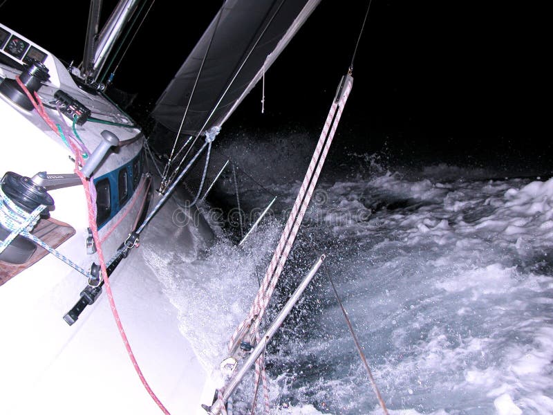 sailing ночи стоковое изображение rf sailing ночи стоковое изображение rf