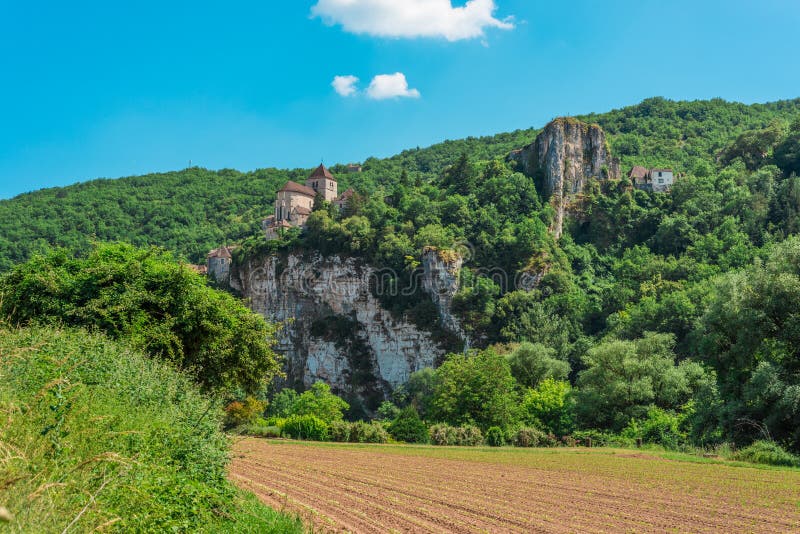 Saint Cirq Lapopie no lote, França foto de stock Saint Cirq Lapopie no lote, França foto de stock