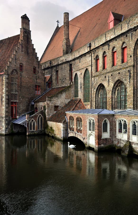 Saint John Hospital Sint Janshospitaal em Bruges/Bruges, Bélgica imagem de stock royalty free
