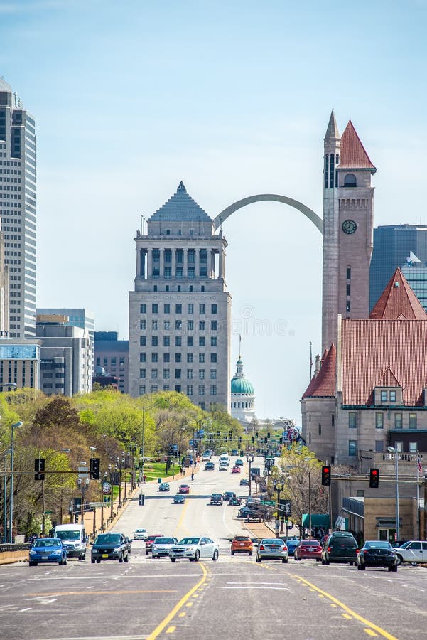 City Of St. Louis Skyline. Image Of St. Louis Downtown With Gate Editorial Photography - Image ...