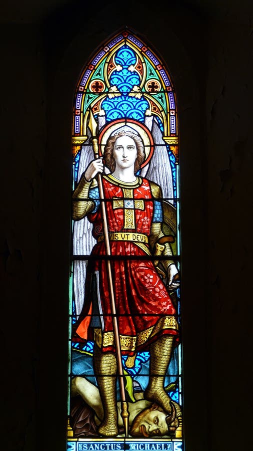 Saint Michael do indicador da igreja do 19o século