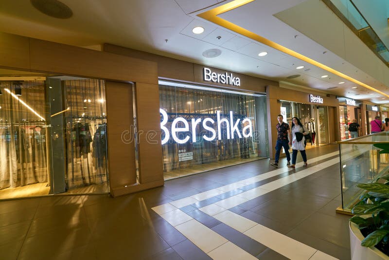 Bershka editorial stock image. Image of mart, apparel - 105146444