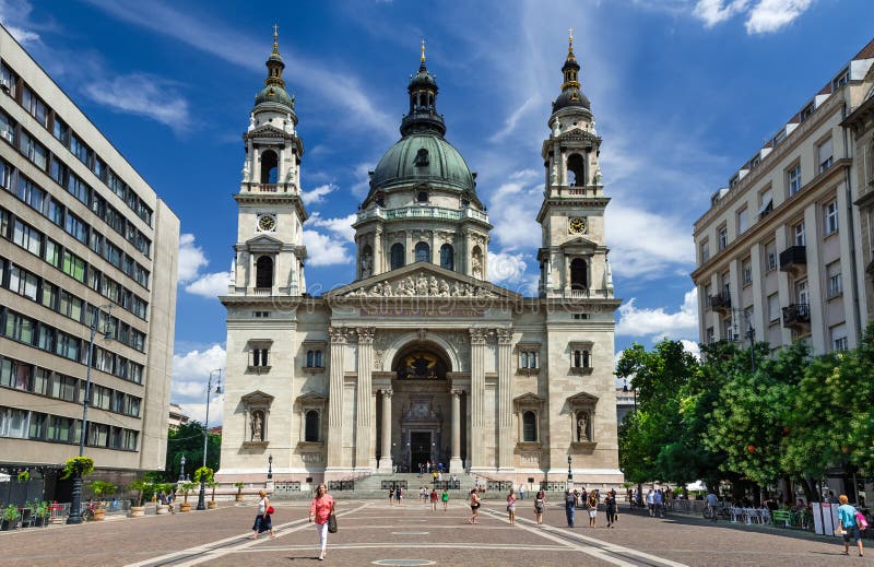 Saint Stephen Basilica in Budapest, Hungary. BUDAPEST, HUNGARY - 23 JULY 2013: Image with St. Stephen Square. Saint Stephen Basilica the lartgest Budapest royalty free stock photos Saint Stephen Basilica in Budapest, Hungary. BUDAPEST, HUNGARY - 23 JULY 2013: Image with St. Stephen Square. Saint Stephen Basilica the lartgest Budapest royalty free stock photos