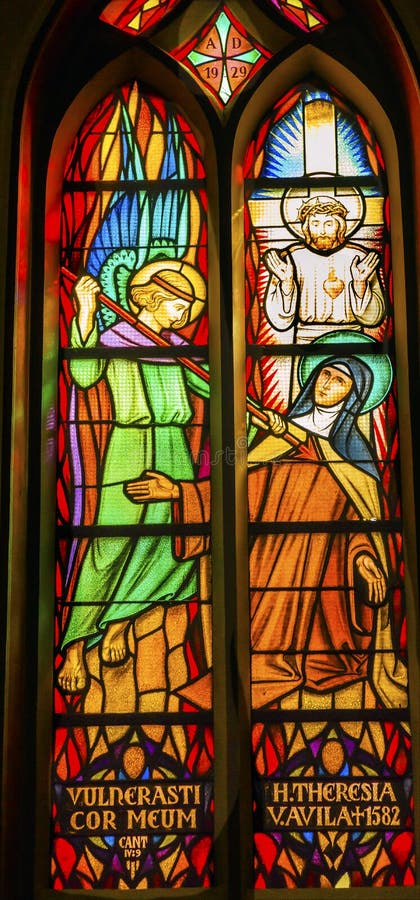 Saint Teresa Avila Stained Glass De Krijtberg Amsterdão Países Baixos imagens de stock Saint Teresa Avila Stained Glass De Krijtberg Amsterdão Países Baixos imagens de stock