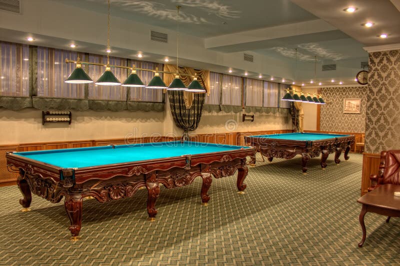 Sala De Bilhar, Salão De Jogos De Snooker, Salão De Bilhar Foto Royalty  Free, Gravuras, Imagens e Banco de fotografias. Image 191232259