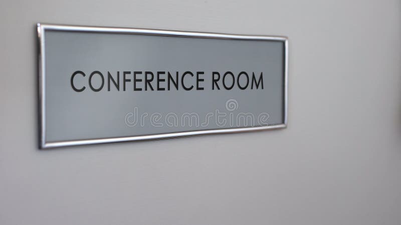Sala de conferințe, în paralel cu închiderea întâlnirii de negociere de afaceri stock video footage