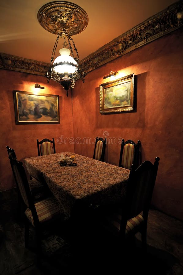 Sala de jantar romântica foto de stock Sala de jantar romântica foto de stock