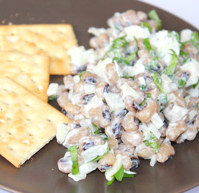 Salad of black eye beans