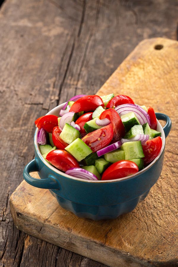 Salad of tomatoes and cucumbers