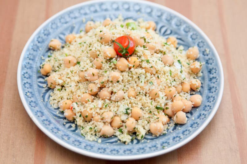 Salada do cuscuz foto de stock royalty free Salada do cuscuz foto de stock royalty free