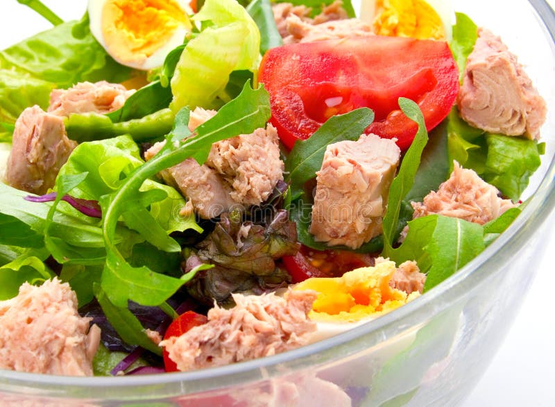 Salade avec des thons photo stock Salade avec des thons photo stock