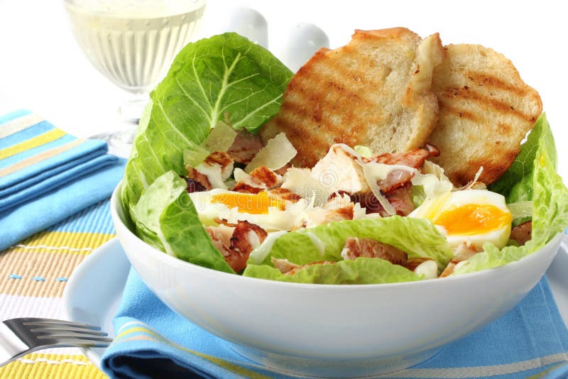 Salade de César de poulet images stock