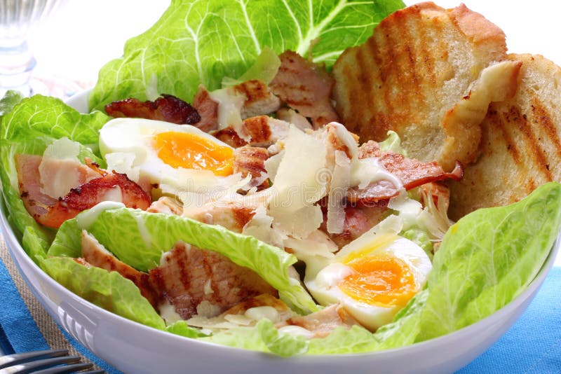 Salade de César de poulet image libre de droits